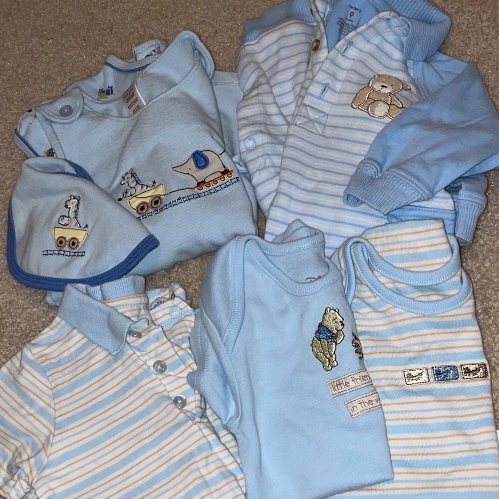 Classic Winnie the Pooh clothing set and extras 6-12 month range Carters